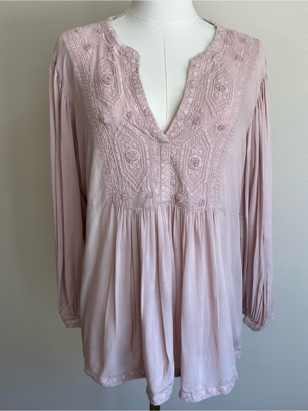 Solitaire Embroidered Peasant Tunic in Baby Pink With Pirate Sleeves | SIZE M
